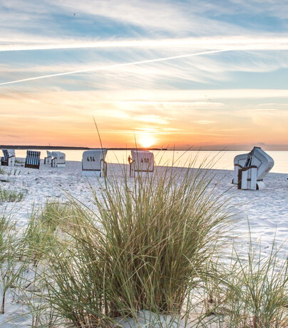 Ostseeküste in Mecklenburg-Vorpommern Strandkörbe am Ostseestrand